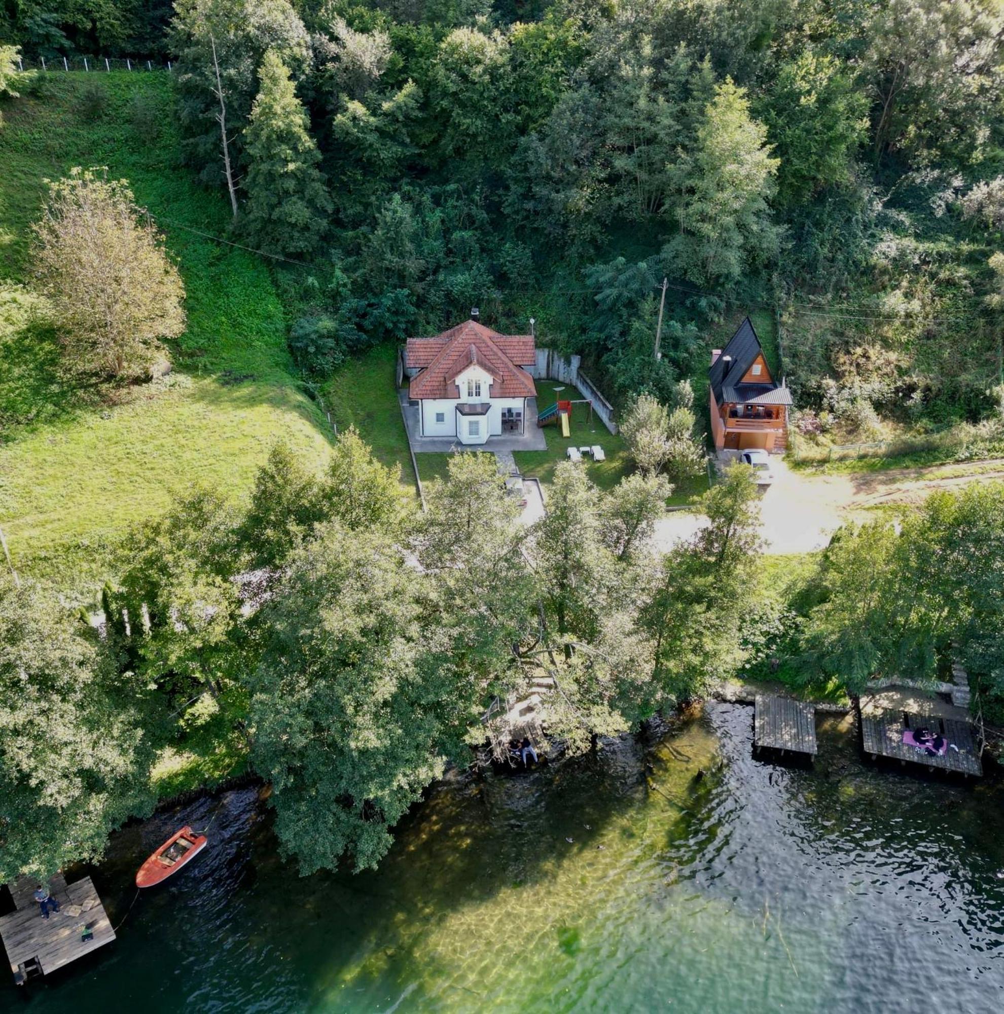 Cobras Plivsko Jezero, Jajce Exterior foto