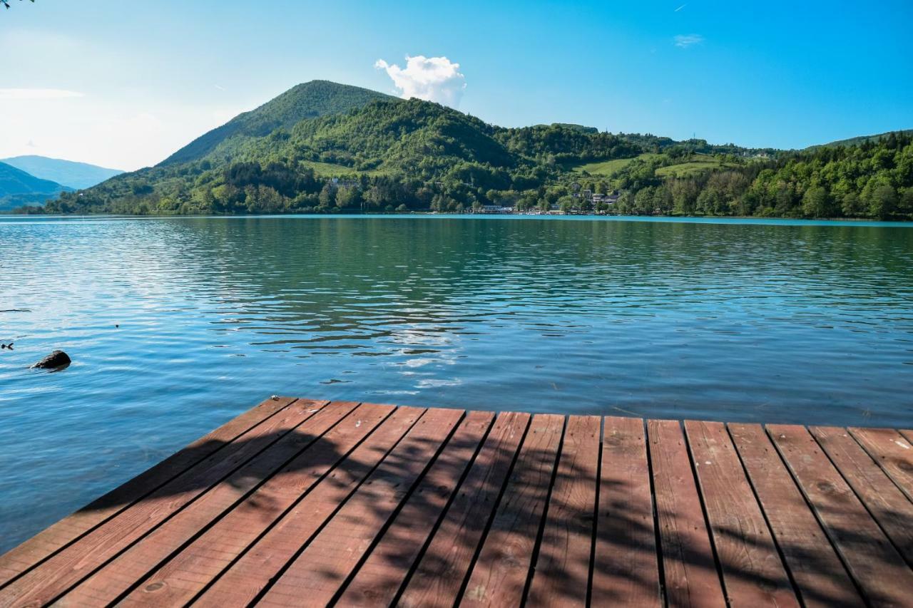 Cobras Plivsko Jezero, Jajce Exterior foto